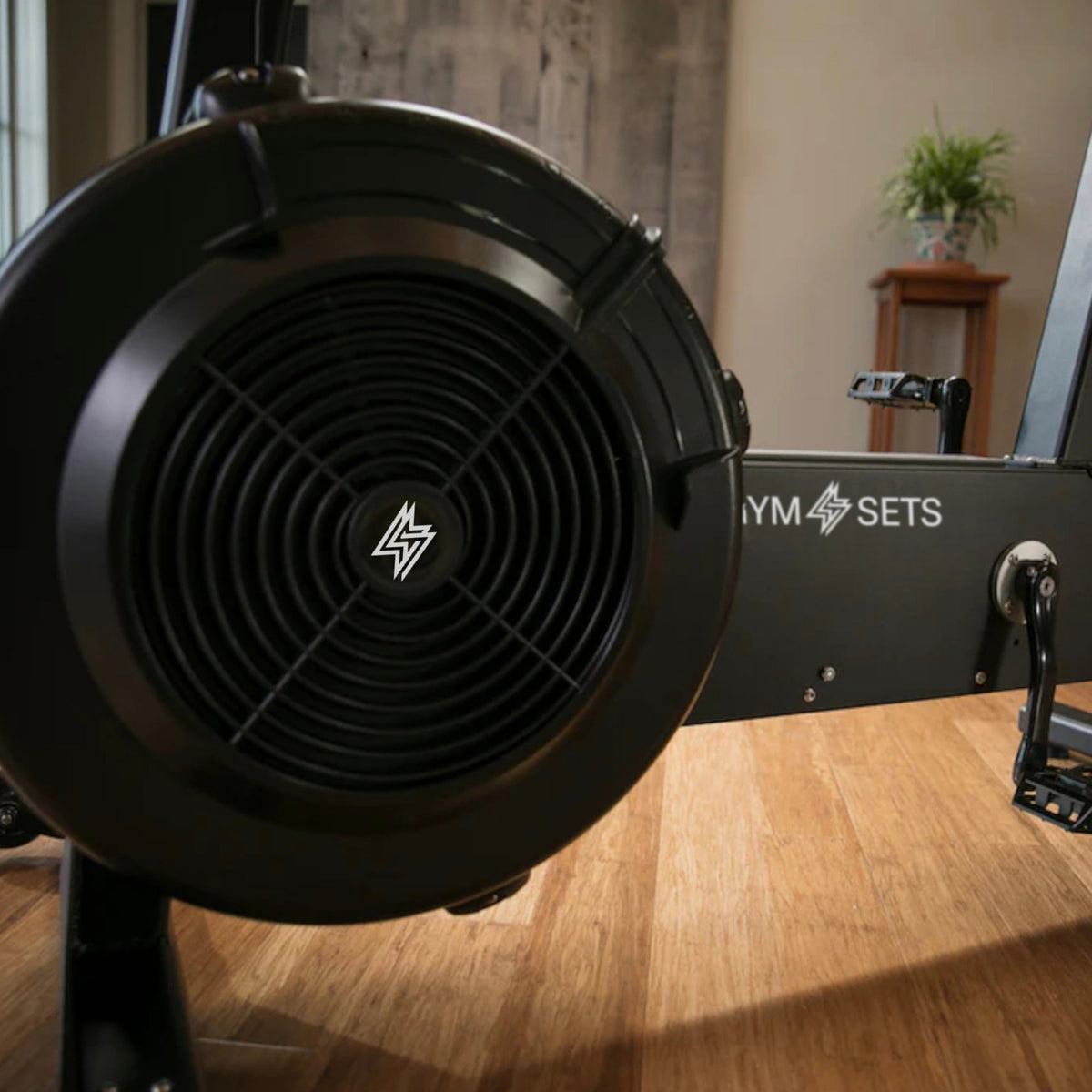 Air resistance exercise bike with freewheel clutch and belt drive - view 16