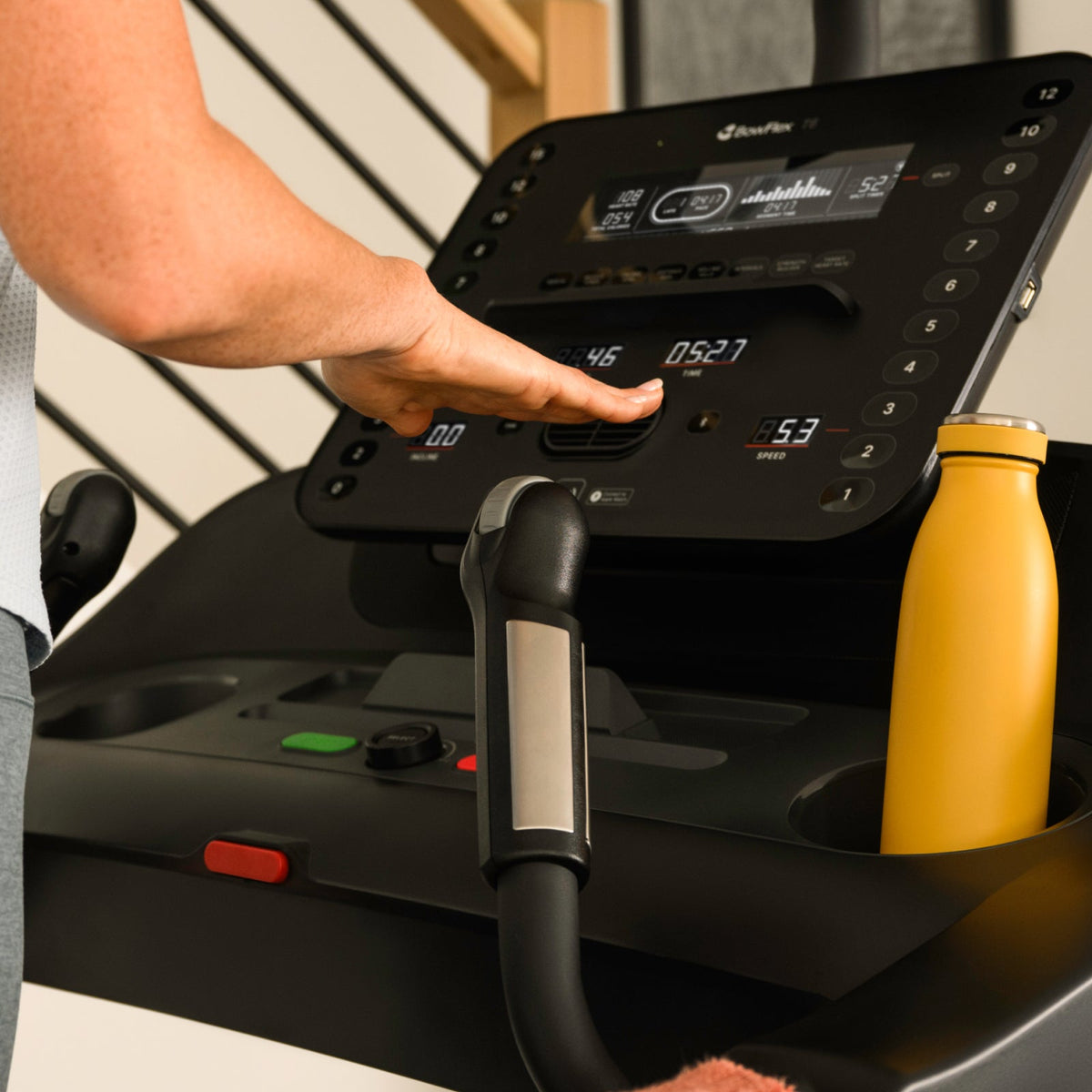 Folding treadmill with 20 km/h, 15% incline, speakers and fan - view 7