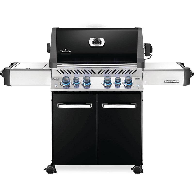 Four-Burner Natural Gas Barbecue with Infrared Side and Rear Burners - Black