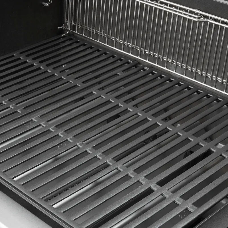 Three-burner gas barbecue with cast iron grates and warming rack - view 2