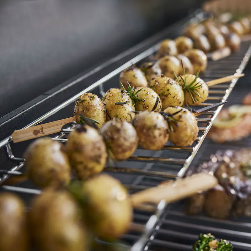 Three-Burner Gas Barbecue with Side Burner and 13,000 BTU Sear Zone - view 6